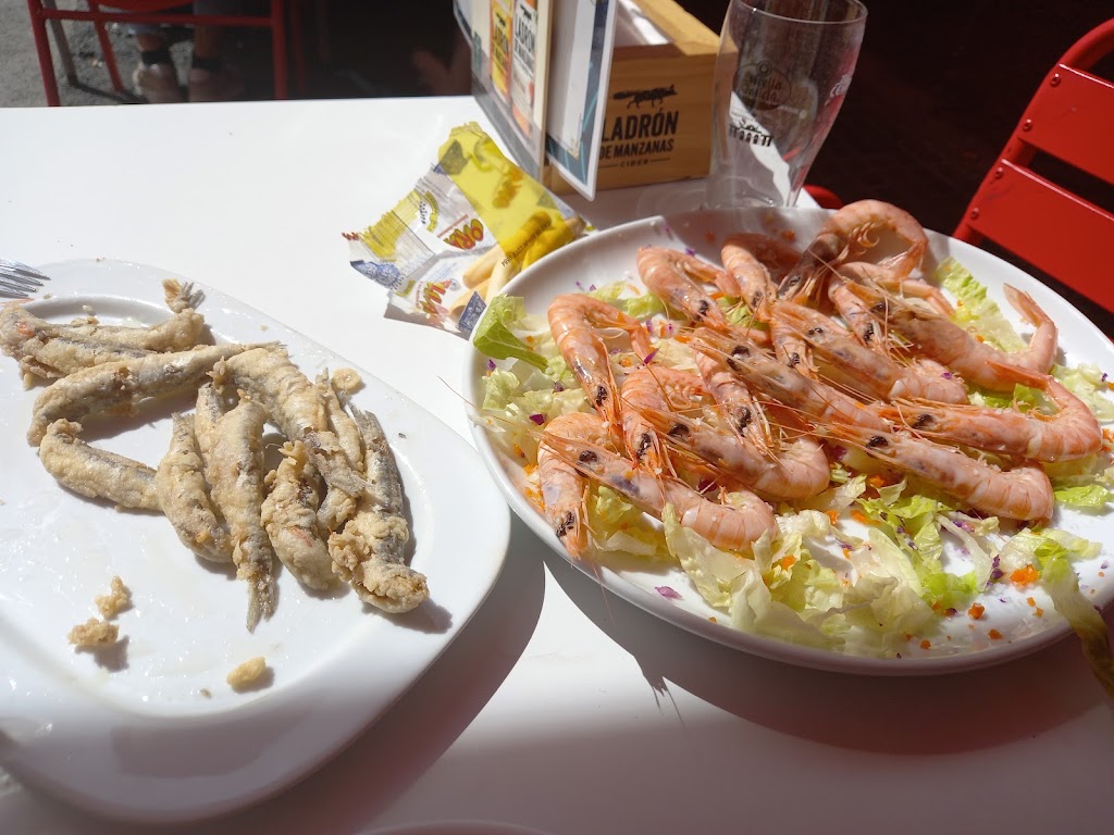 Bar El Arquillo(nueva direccion) — Comida y bebida