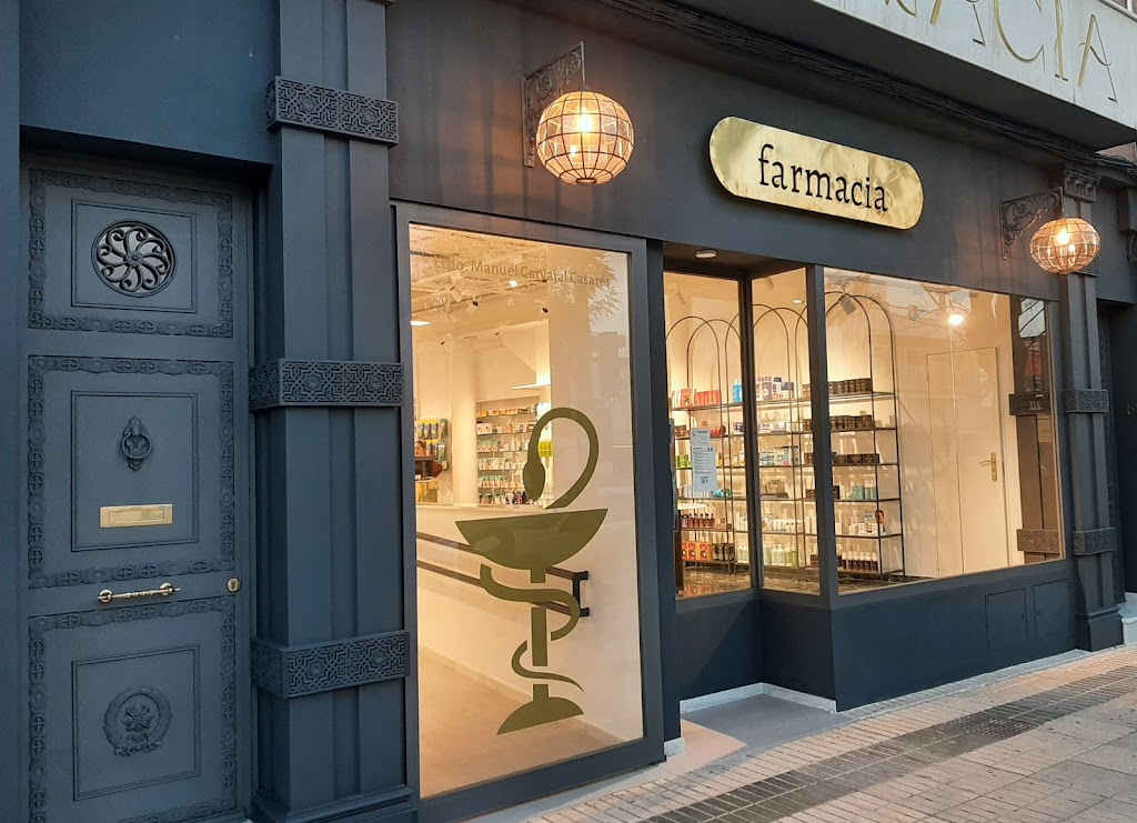 Farmacia Lcdo. Manuel Carvajal