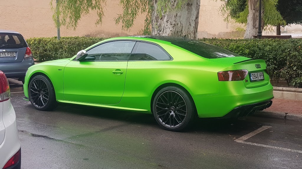 Oficinas Desguaces Quique Palma