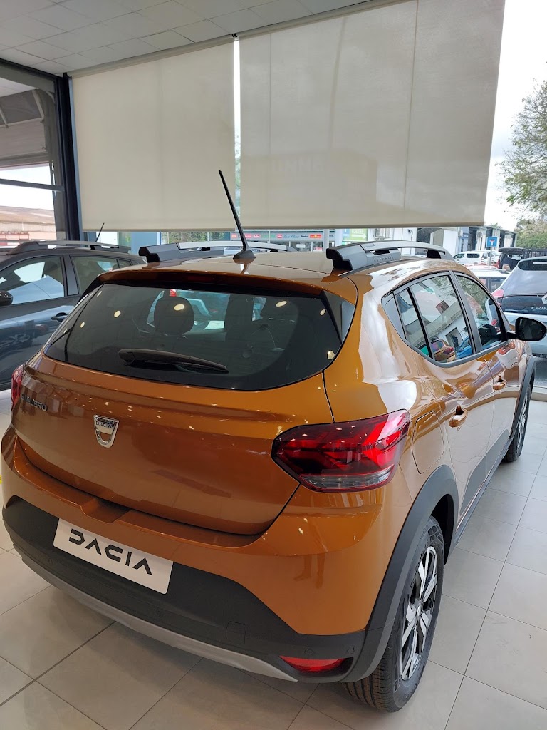 Dacia Dibautoplus Manacor — Interior