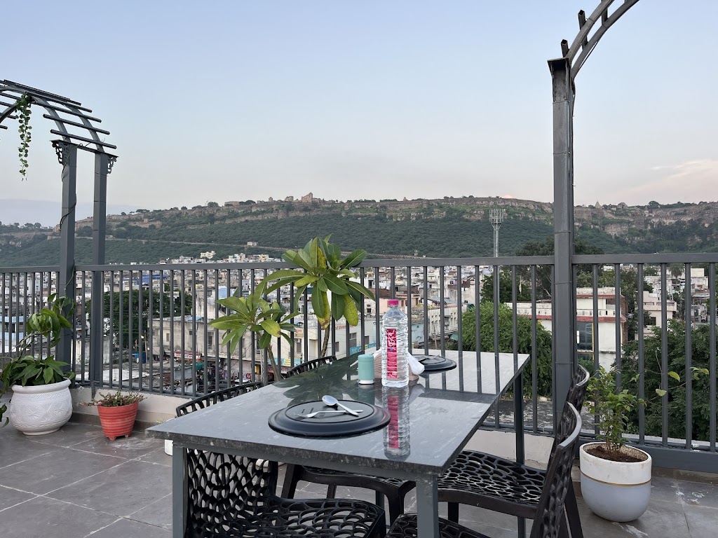 Hotel Hari Leela Fort View Palace