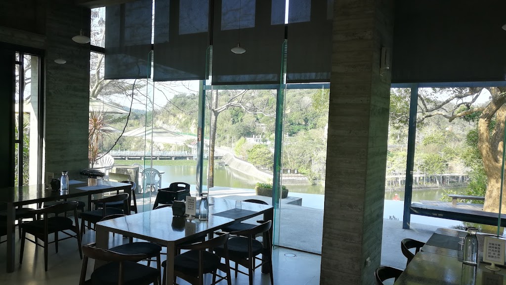 二泉湖畔咖啡館 的照片