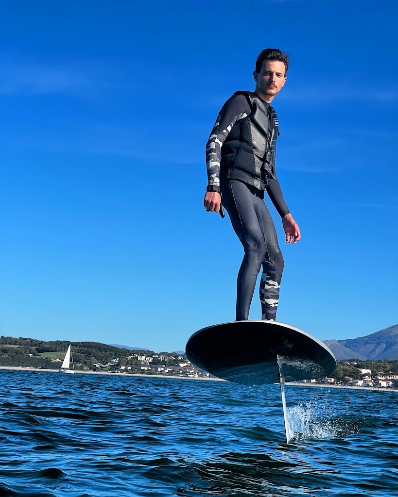 SurfMagic EFoil Center