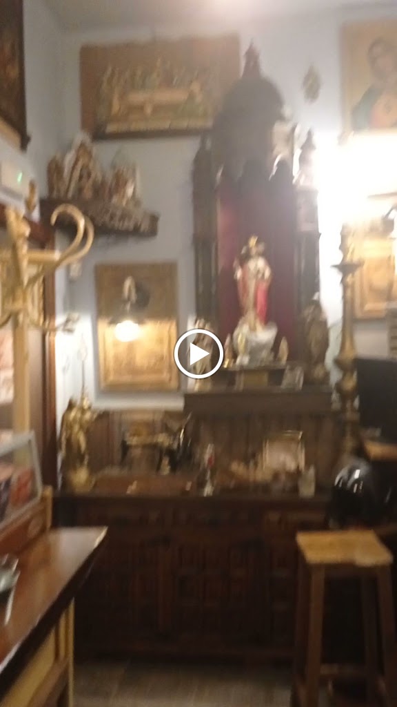 Taberna El Santo-La Casa del Ochio — Videos