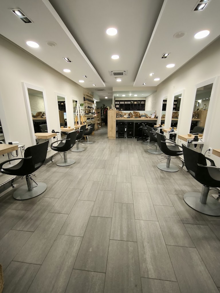 Bellesa Essencial - Perruqueria i estetica BIO — Interior
