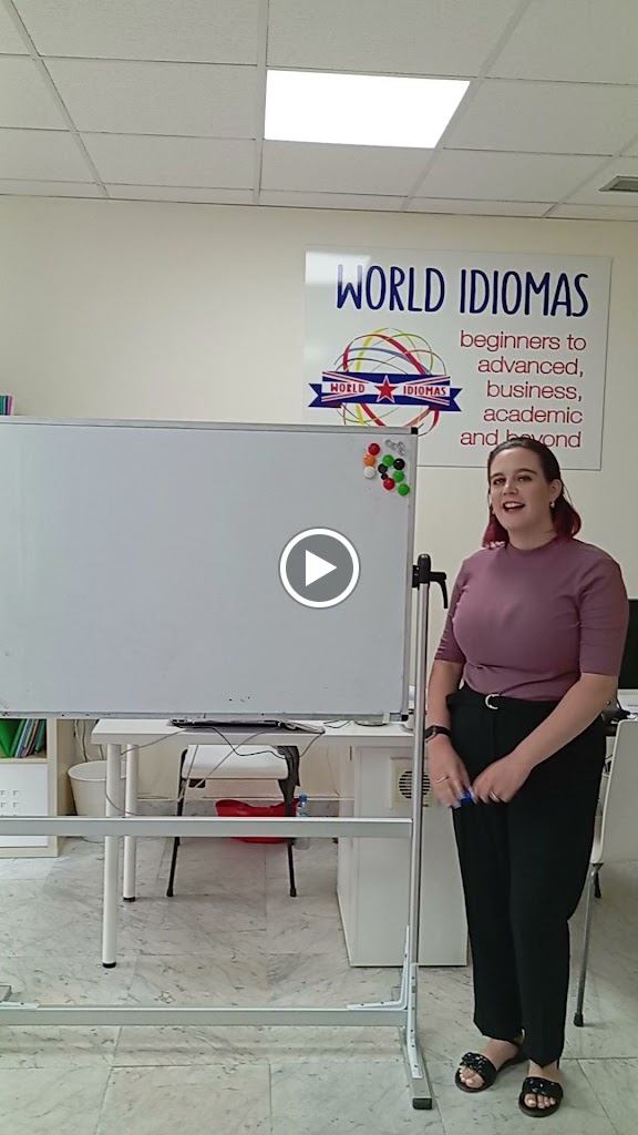 WORLD IDIOMAS ACADEMIA DE INGLES Y CHINO — Videos
