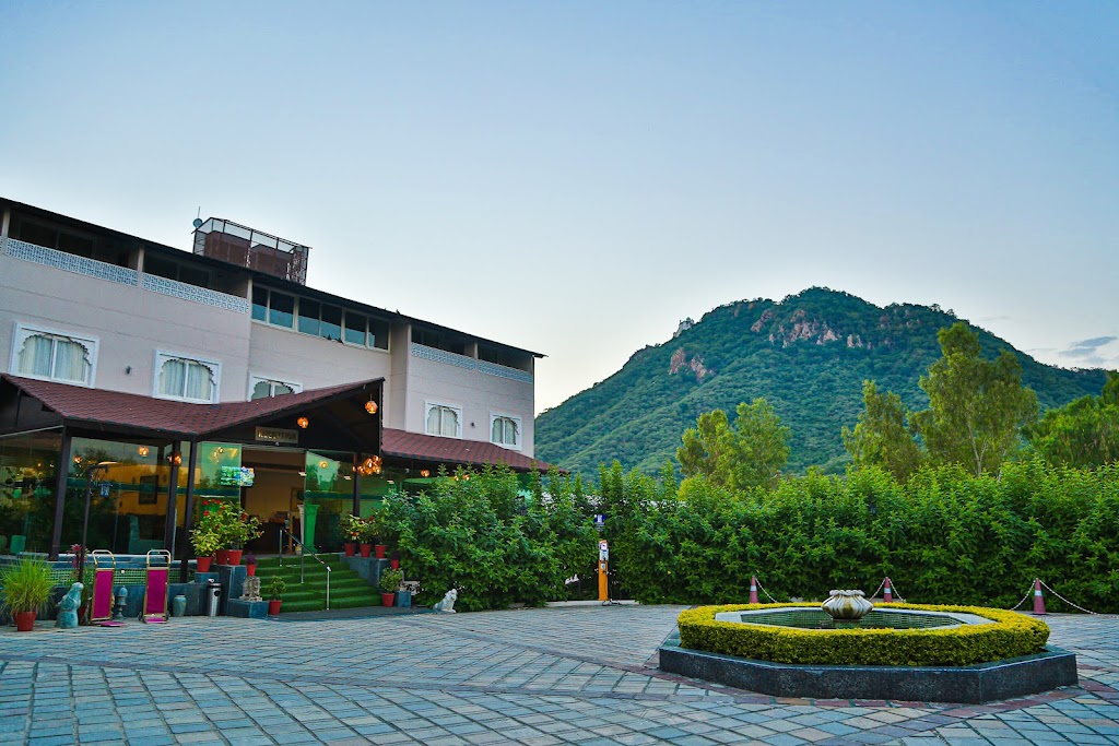 Bamboo Saa Resort Spa