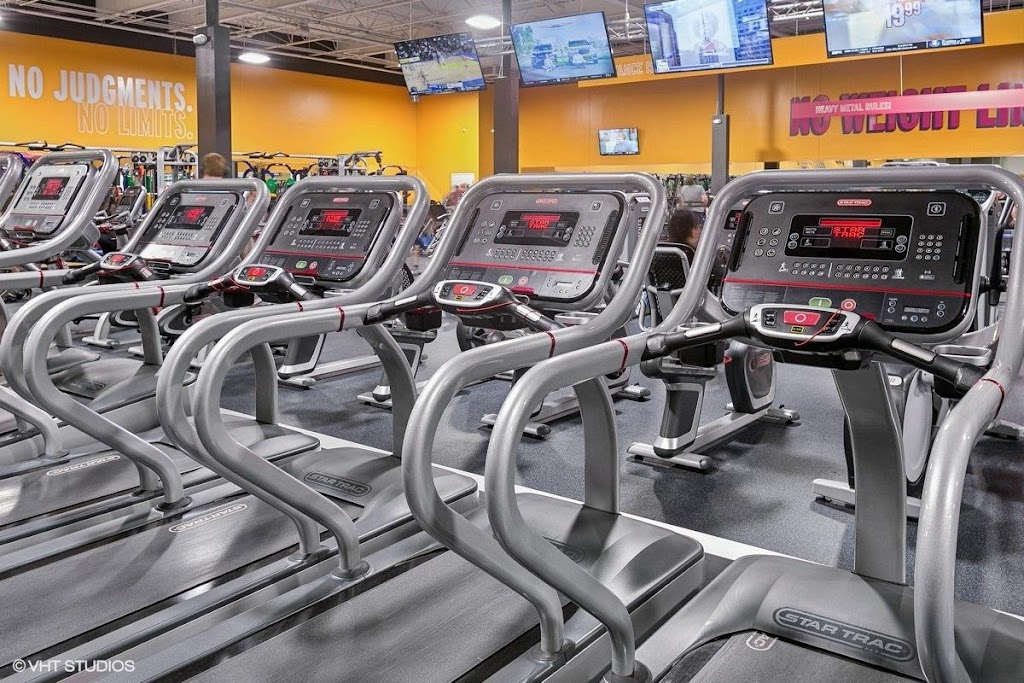  Crunch Fitness - League City