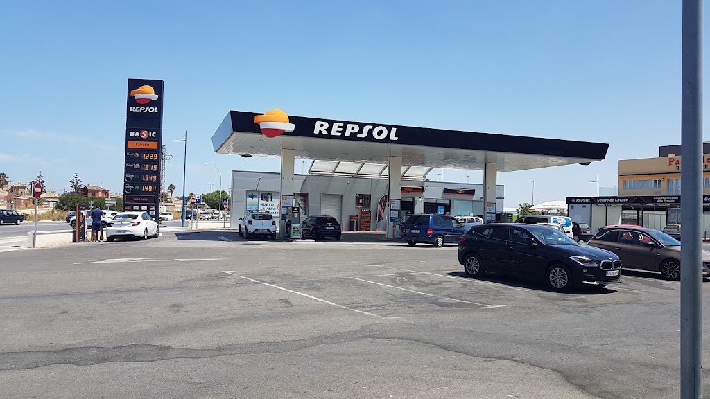 Estacion de Servicio Repsol — Exterior
