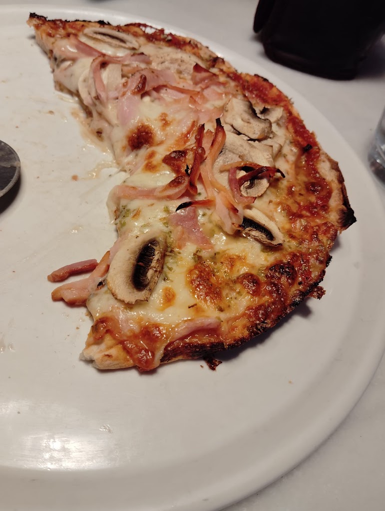 Restaurante Pergola — Comida y bebida
