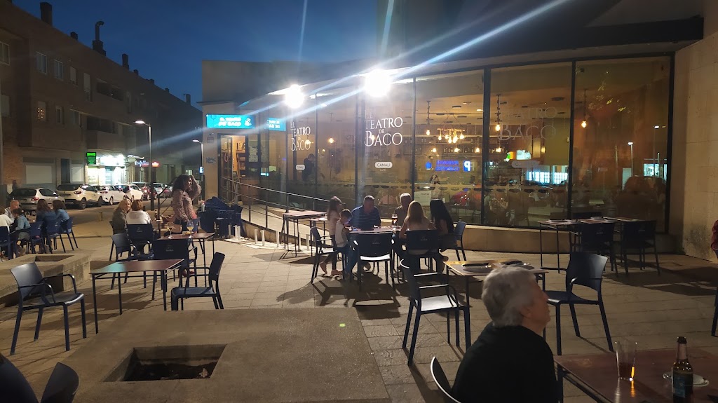El Teatro de Baco — Ambiente