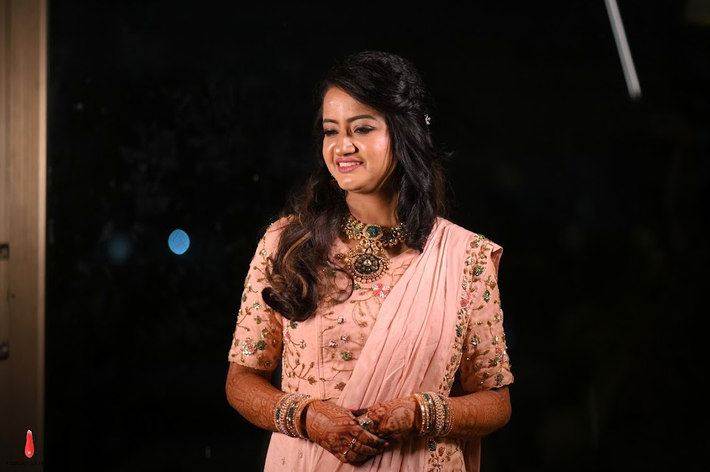 Rinku Z Makeup Nail Hair Studio Academy Beautician