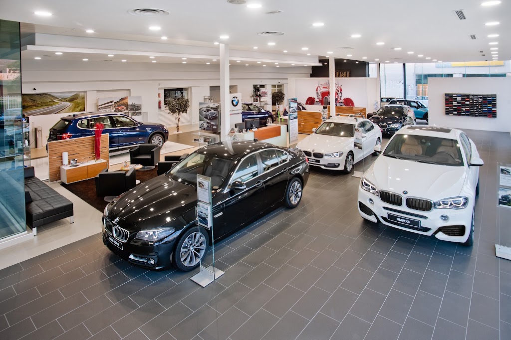 BMW AutoPremier - Alcala de Henares — Interior