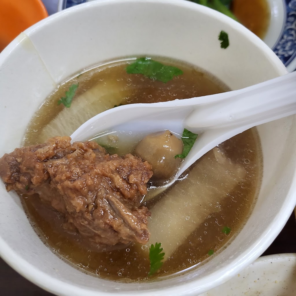 古早味 香菇肉羹.排骨酥湯 的照片