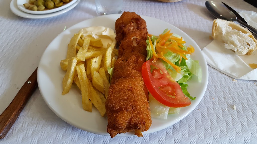 El Garrotal Restaurante — Comida y bebida