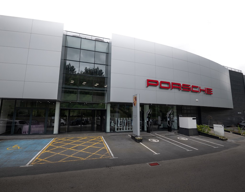 Centro Porsche Bilbao