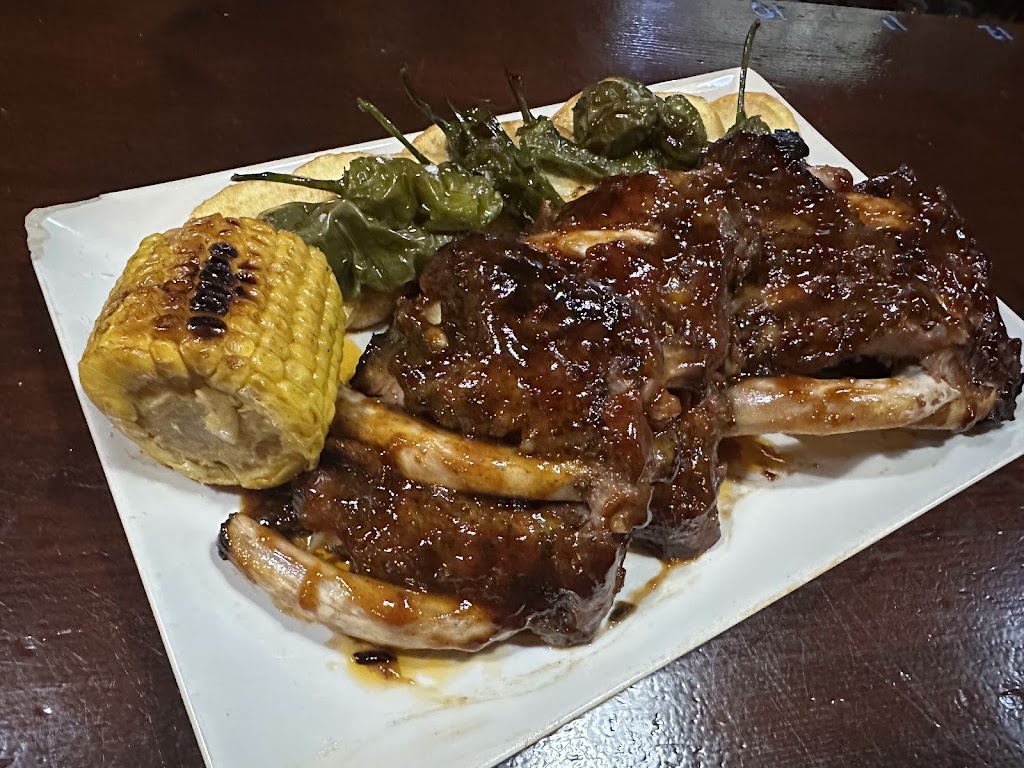 The Bervis Bar — Comida y bebida