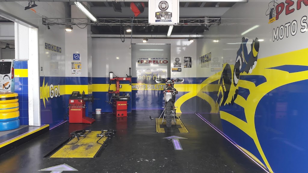 Euromaster Girona Pneumatics Perello — Interior