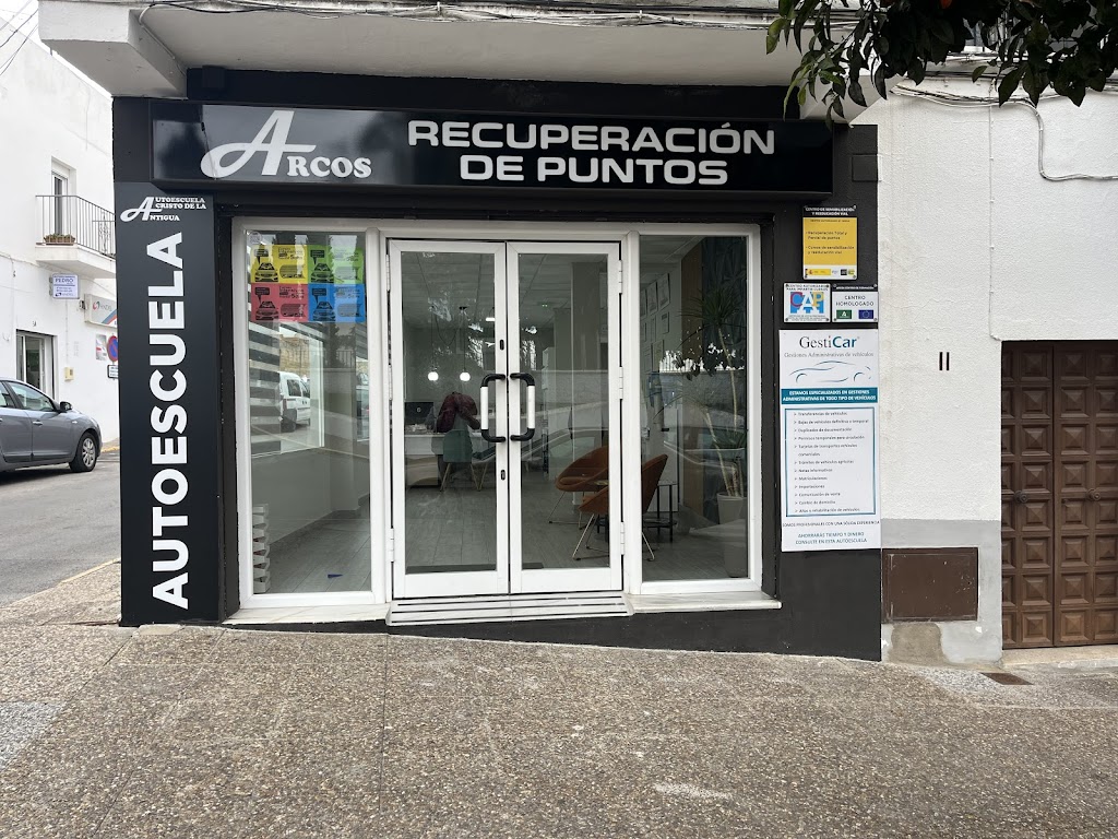 ARCOS RECUPERACION DE PUNTOS Y AUTOESCUELA CRISTO DE LA ANTIGUA
