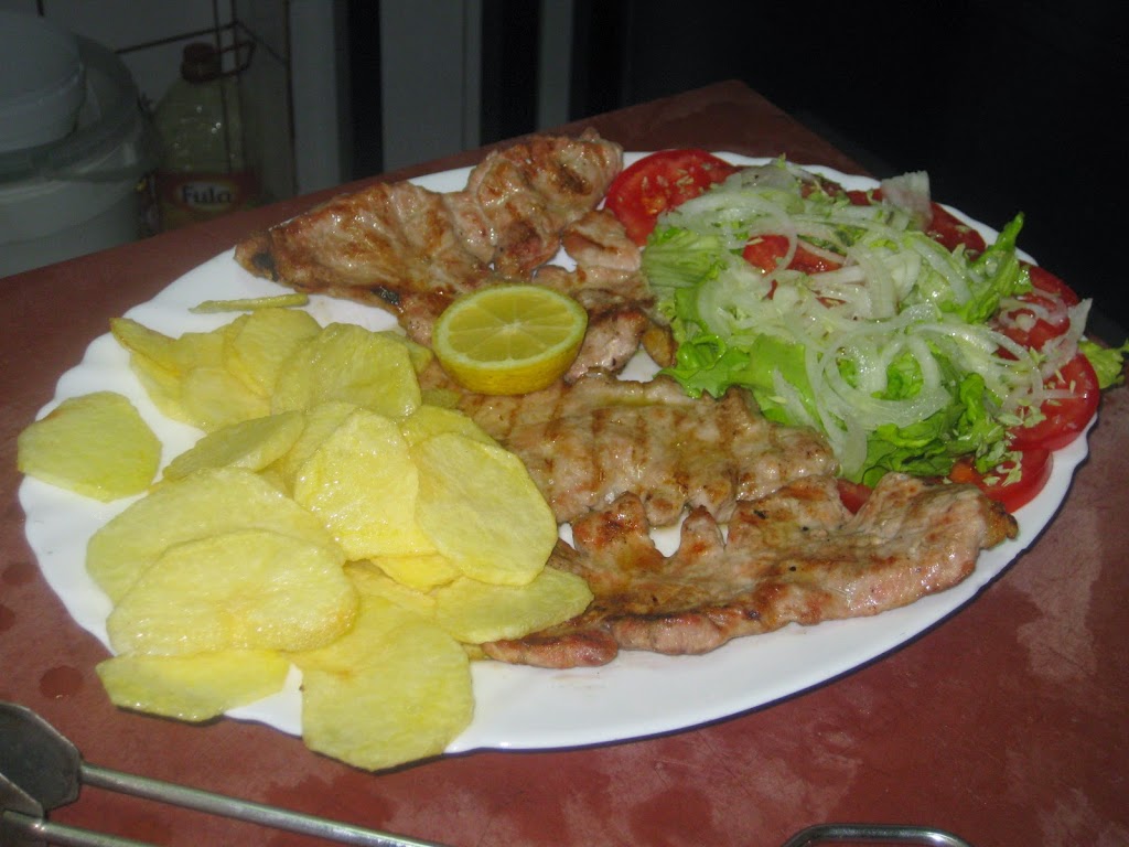 Taberna dos Cabroes — Comida y bebida