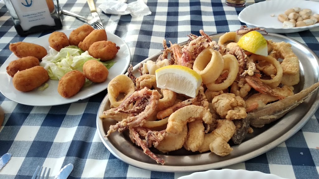 Restaurante La Freiduria — Comida y bebida