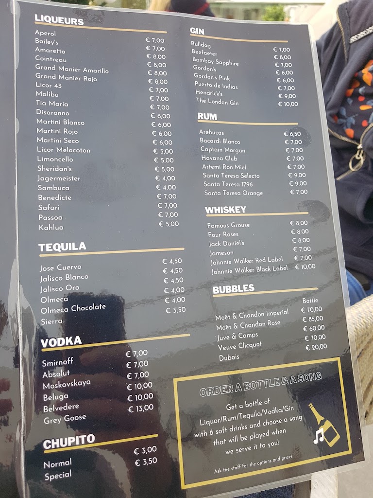 Las Amigas Rooftop Bar — Carta