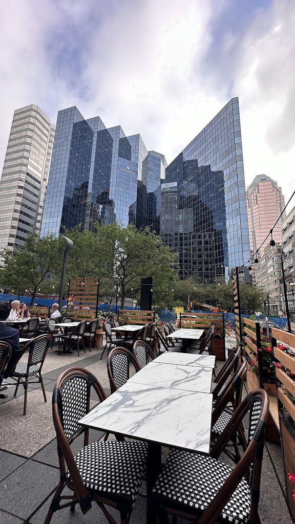 Pigeon Café & Bar in Montreal