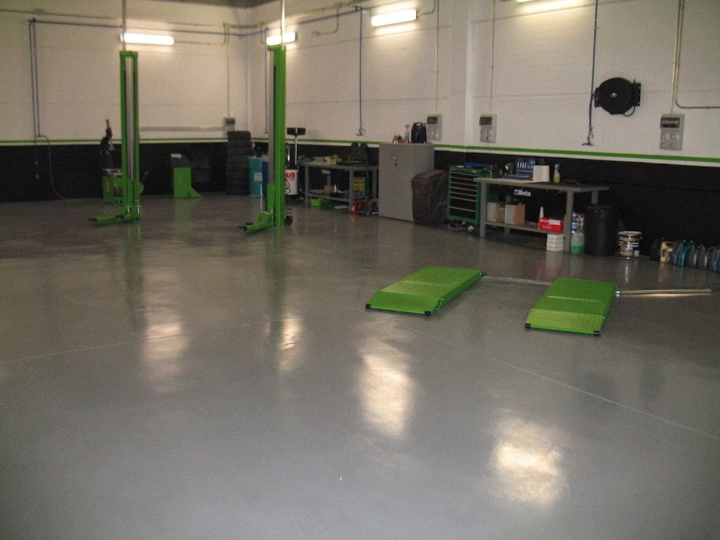 MOTORLAM — Interior
