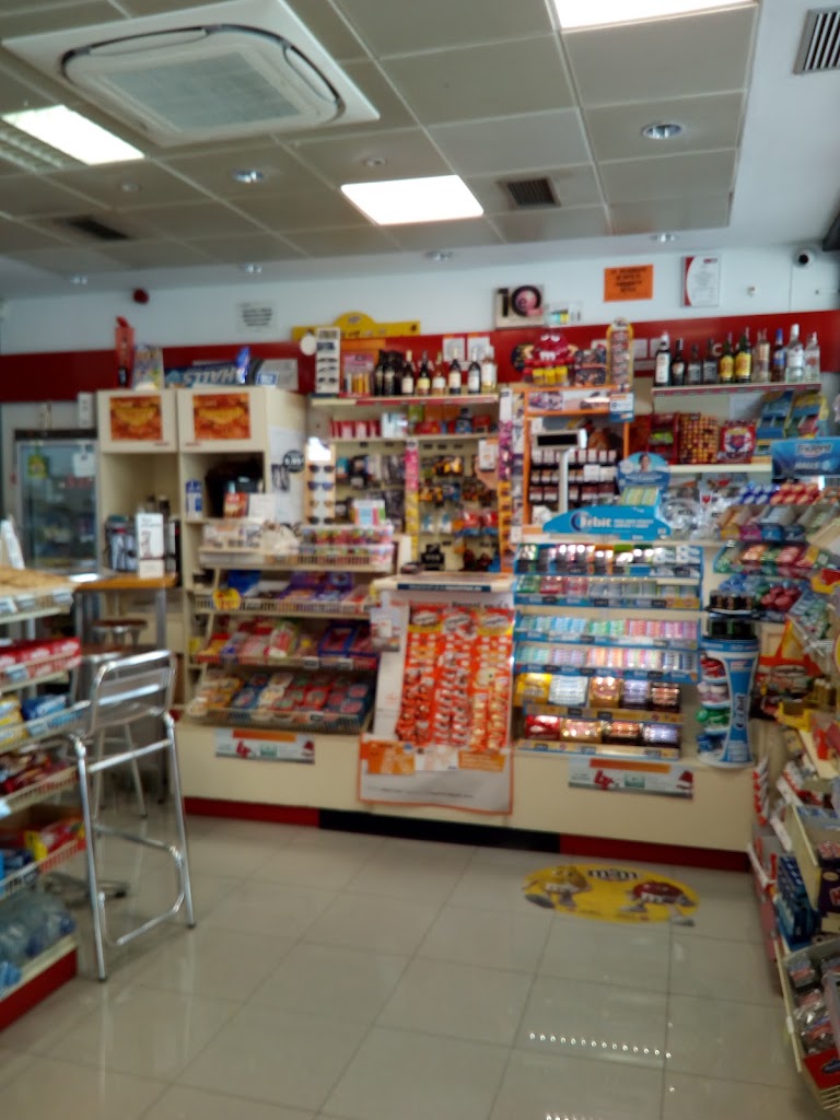 Estacion de Servicio Repsol — Interior