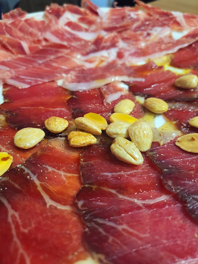 Bar La caneria — Comida y bebida