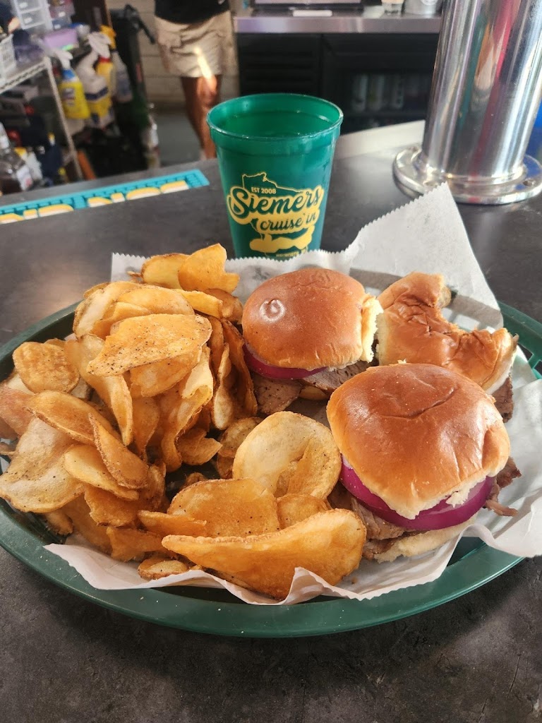 Siemers Cruise-In Bar & Grill