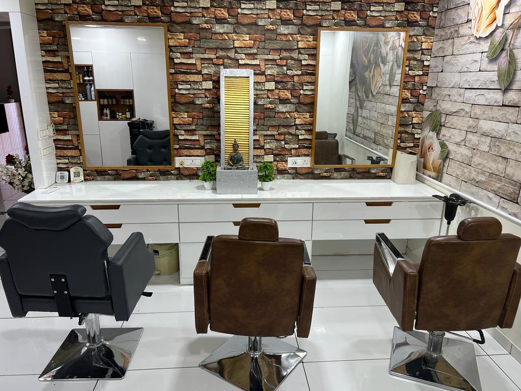 Shreeji Beauty Care Best Beauty Parlour Beauty Salon Makeup Artist Hair And Skin Salon