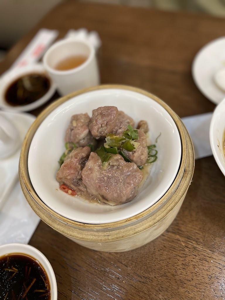 溱餚上海美食餐館 的照片