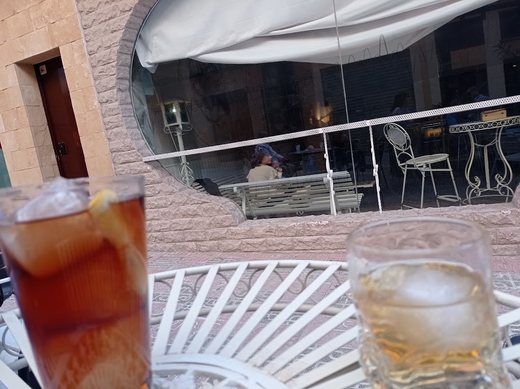 LA VITRINA MUSIC CLUB