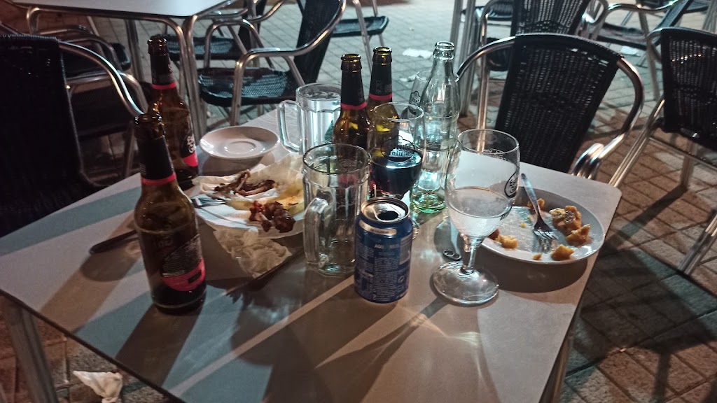La Taberna de Tino — Comida y bebida