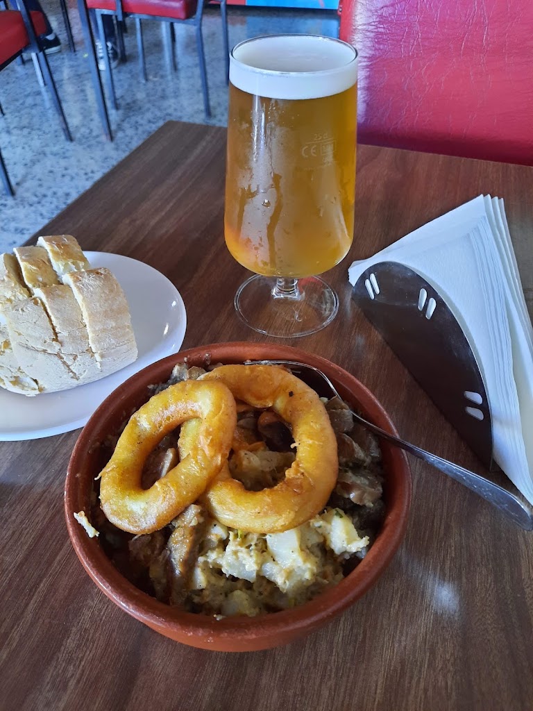 Bar Gomila — Comida y bebida