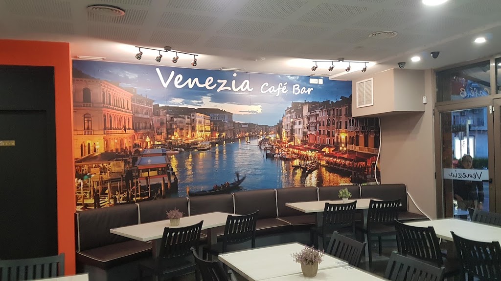 Parque de Bolas - Venezia Cafe Bar Albal — Ambiente
