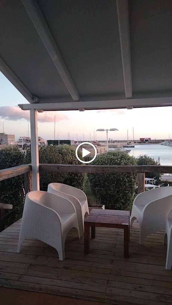 RESTAURANTE EL CAPITAN — Videos