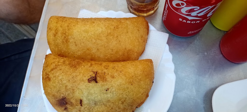 La Gran Arepera La Centinela — Comida y bebida