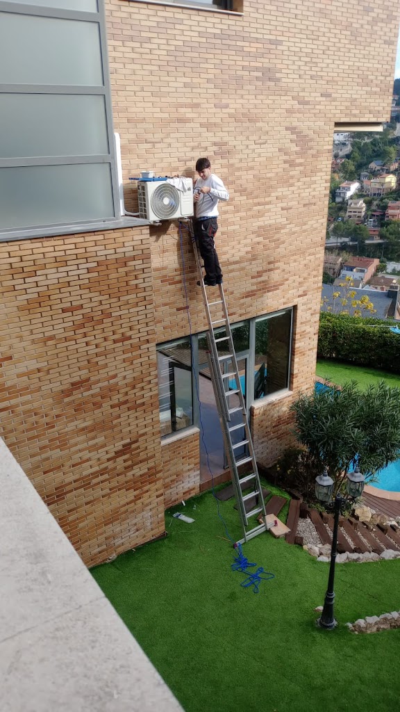 Perteagas - Instalacion Aerotermia Aire acondicionado Calefaccion Calderas Gas Natural Ripollet y Barcelona