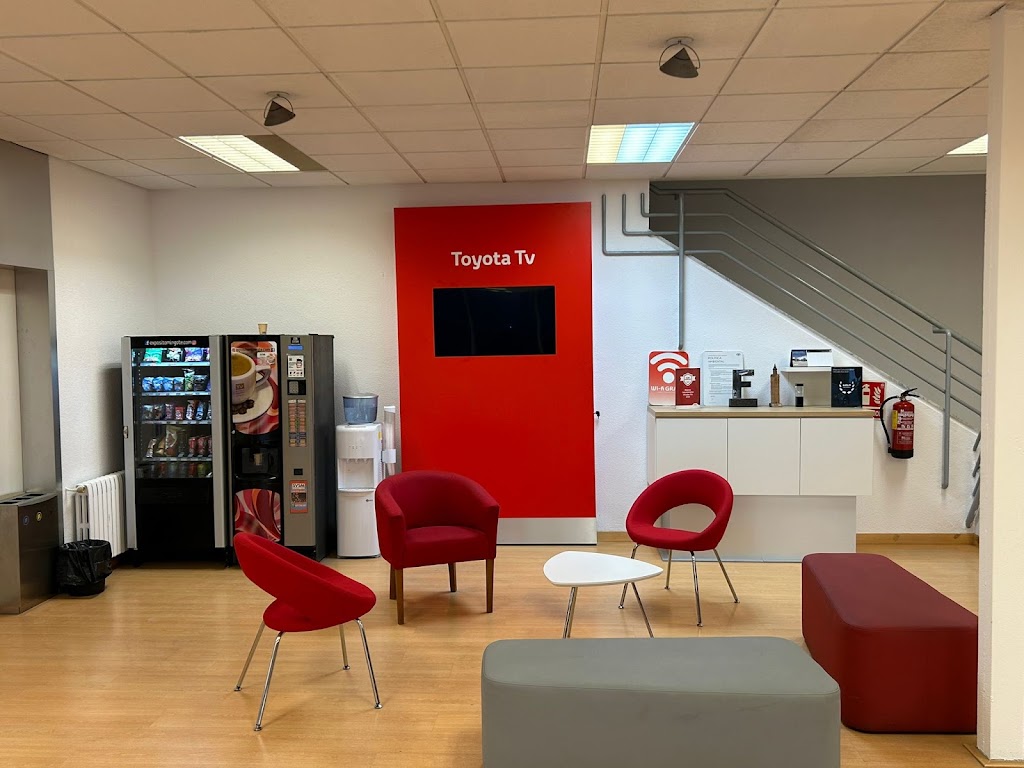 Automoviles Manuel Serrano,S.L. — Interior