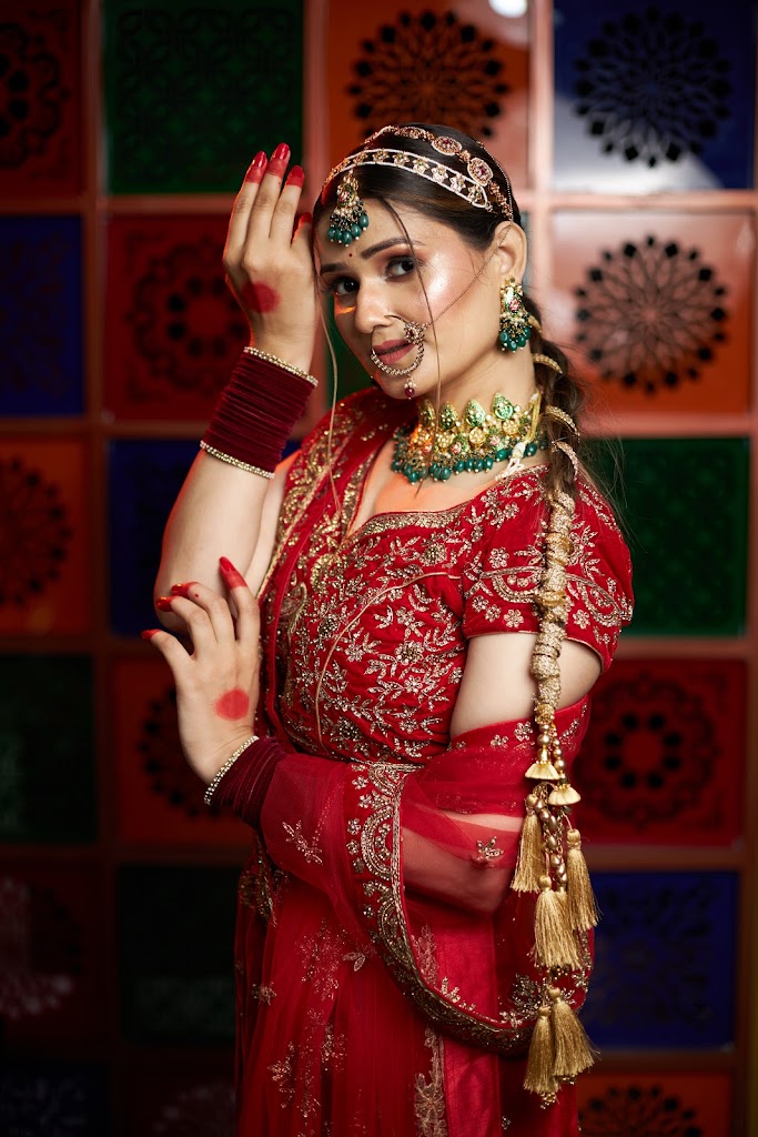 Viva Beauty Salon Academy Best Bridal Makeup In Varanasi