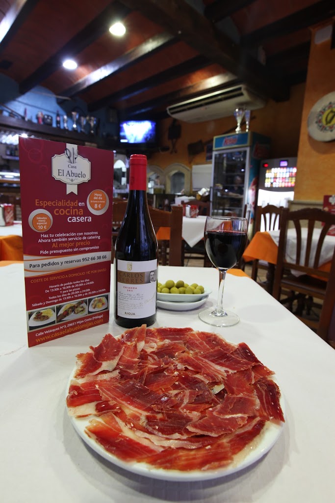 Restaurante Bar Casa El Abuelo — Comida y bebida