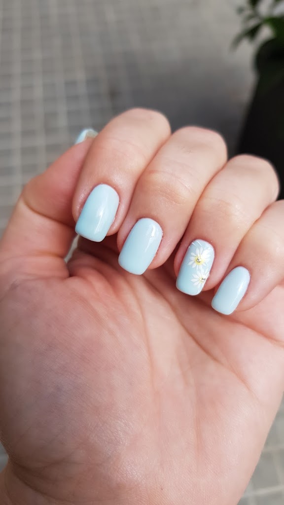 Capricciosa Studio Nails — Manicura