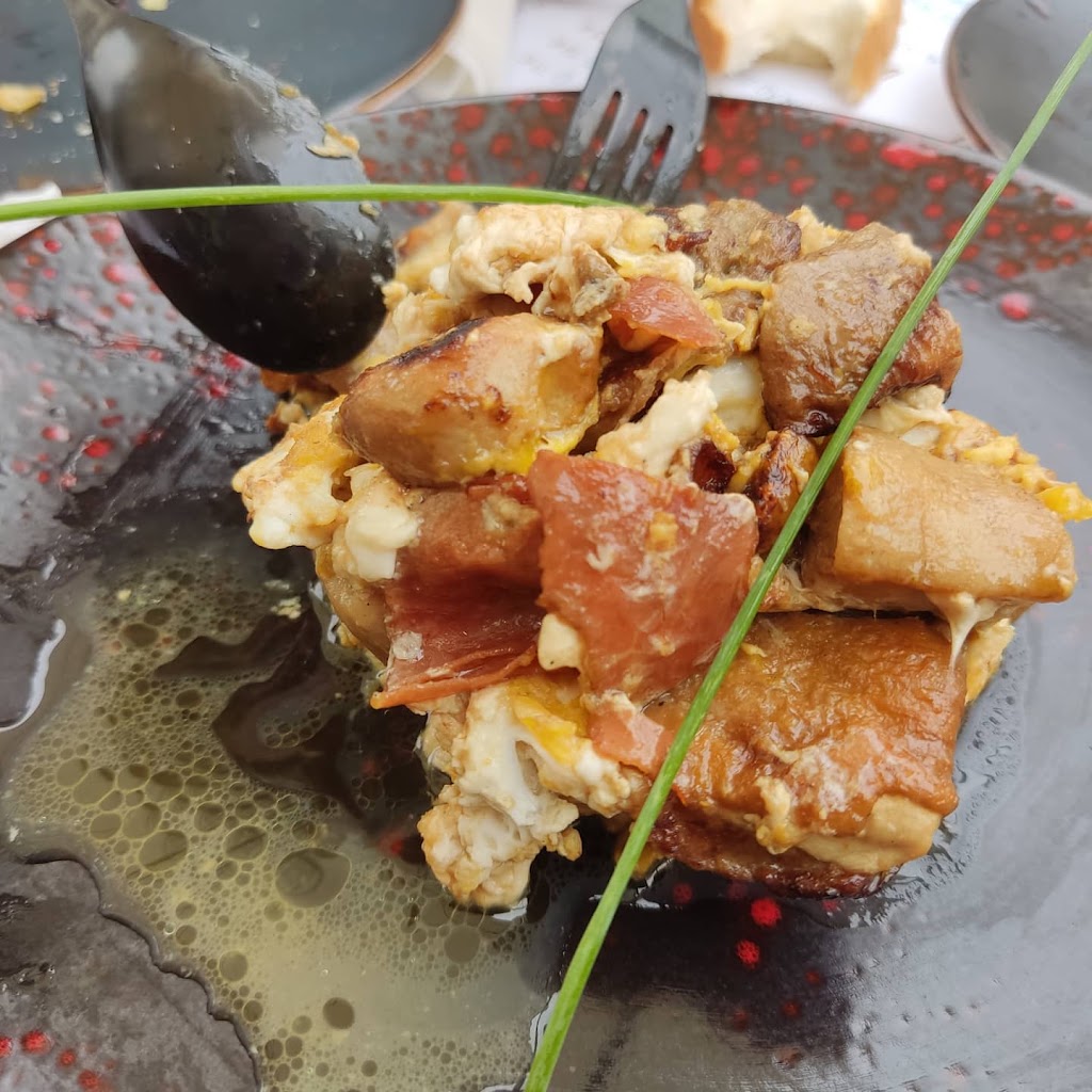 Cotidiano 21 Gastrobar — Comida y bebida