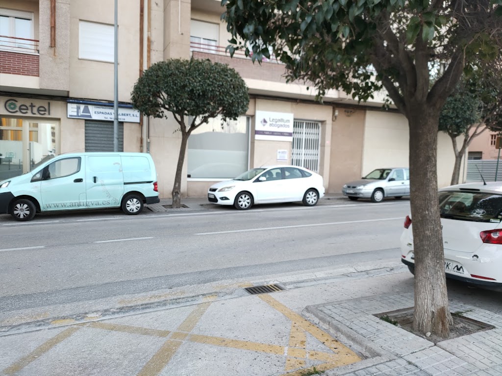 PARKING PUBLIC UV-CAMPUS ONTINYENT. 150 PLACES — Estacionamiento