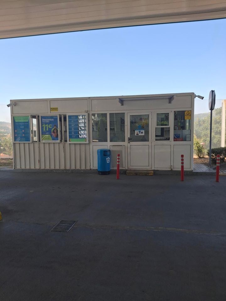 Posto de abastecimiento Moeve, antiga Cepsa — Mas recientes