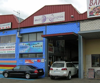 Castrol Service Talleres Audioexpres — Exterior