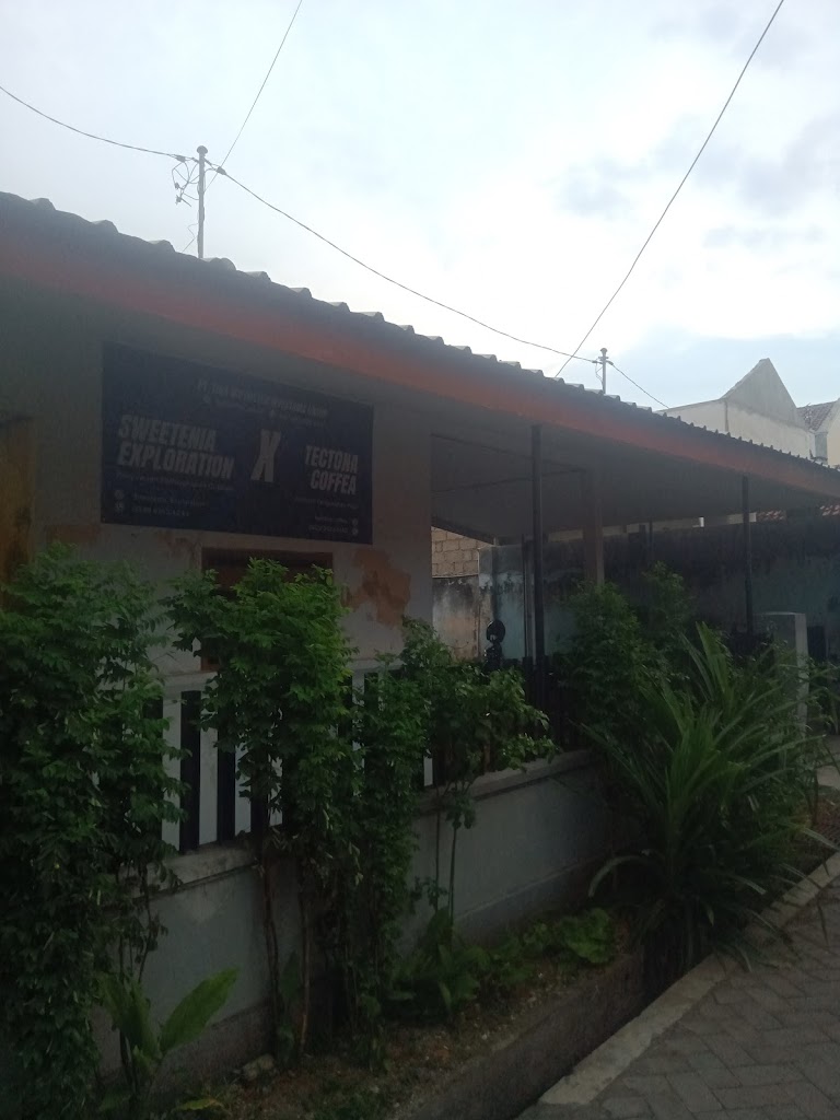 Sweetenia Exploration - Penyewaan Alat Outdoor