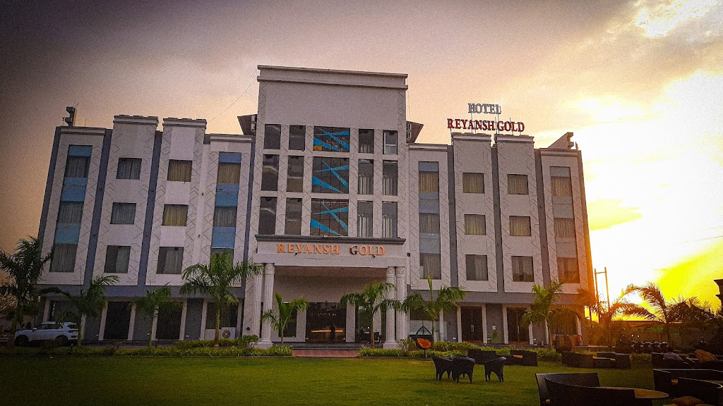 Reyansh Gold Hotel